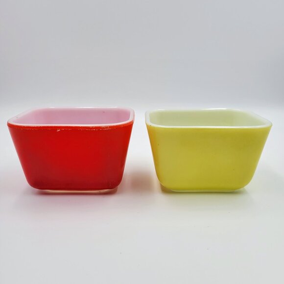 Pyrex Refrigerator Storage Dish Red Yellow Fridgie 501-B Set Of 2 Read - Picture 1 of 11